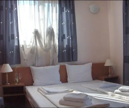 Sargas Hotel 2*